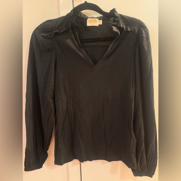 Nation LTD Claudine v-neck with ruffle detail Long Sleeve black size XS - Picture 1 of 7